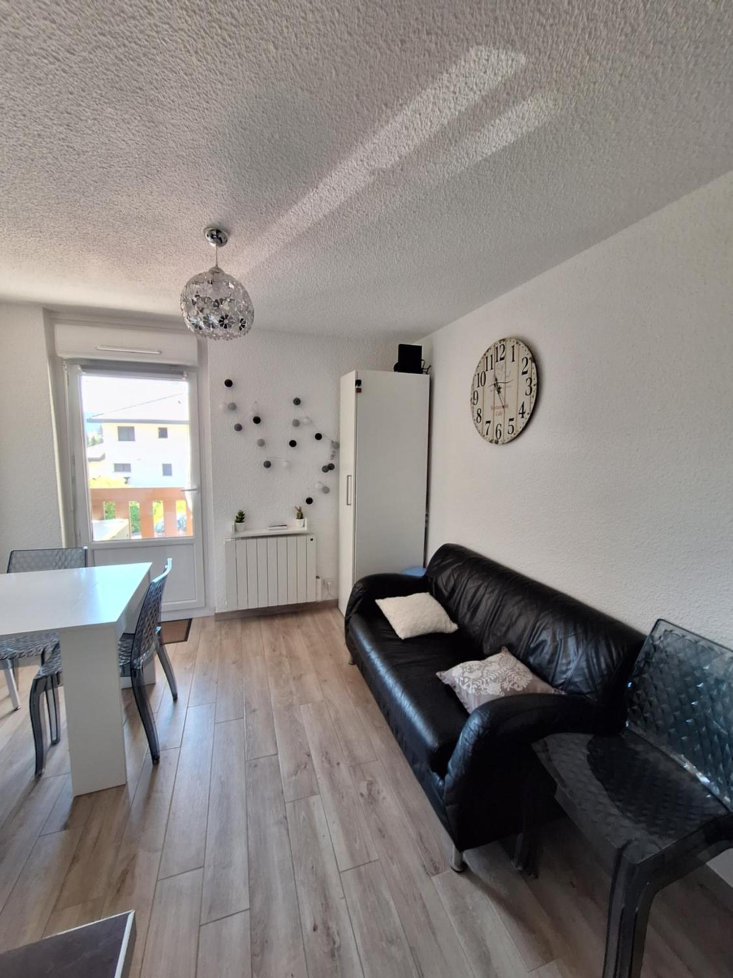 Studio Renove Confort Meuble 3 Etoiles - Les Cretets 레루스 외부 사진